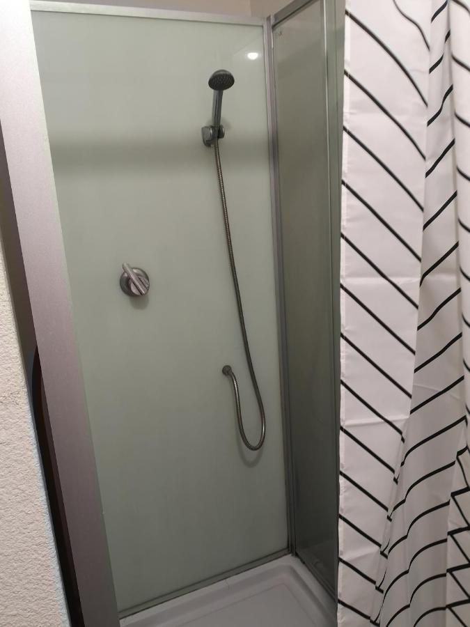 F1 1Er Etage 3 Personnes Apartment Aubenas Luaran gambar