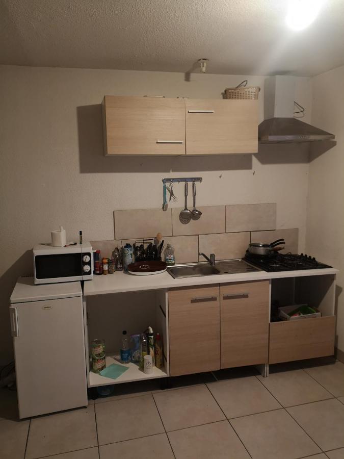 F1 1Er Etage 3 Personnes Apartment Aubenas Luaran gambar