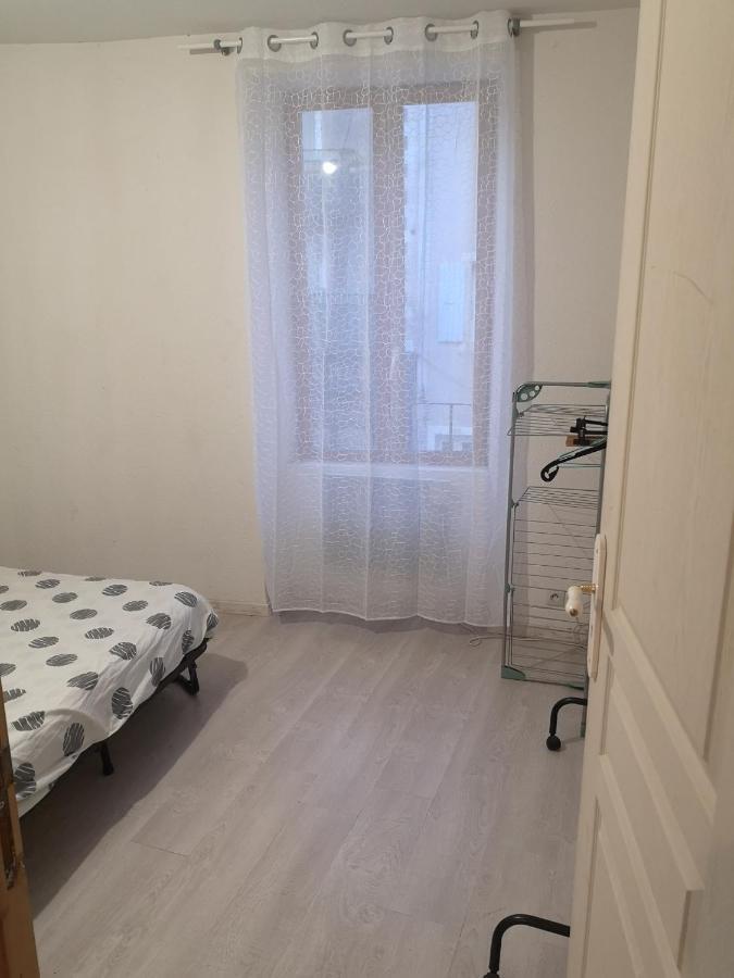 F1 1Er Etage 3 Personnes Apartment Aubenas Luaran gambar